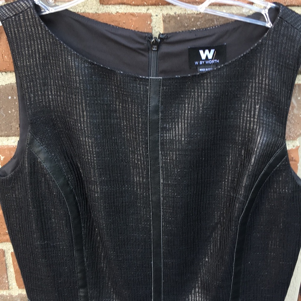 Sleeveless dress